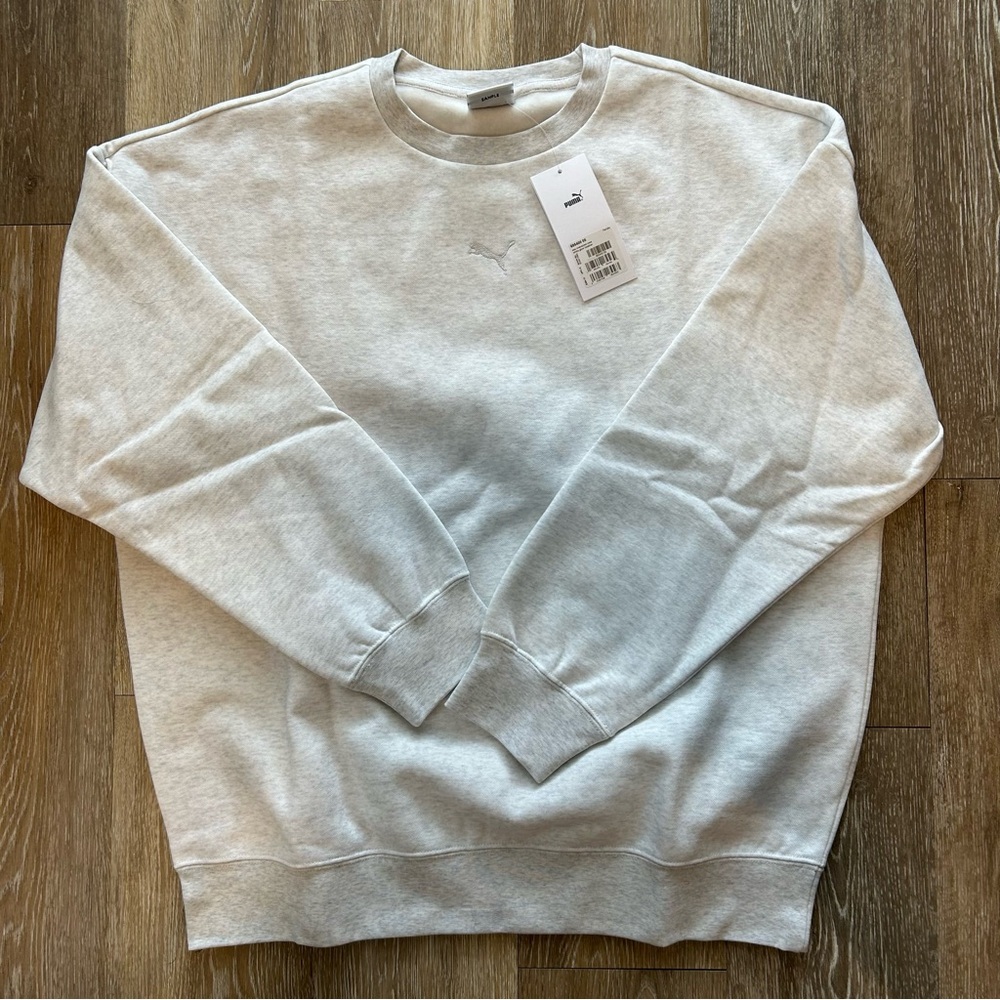 Puma Women’s Light Gray heather Crewneck Sweatshirt